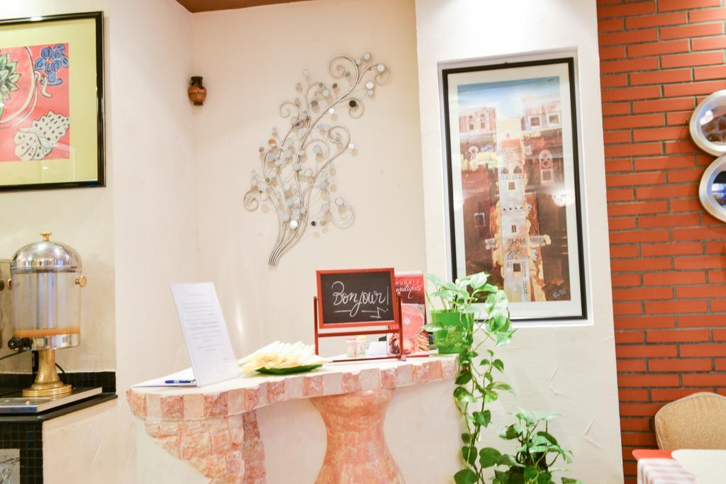 Best Western Hotel Colombe Orano Esterno foto