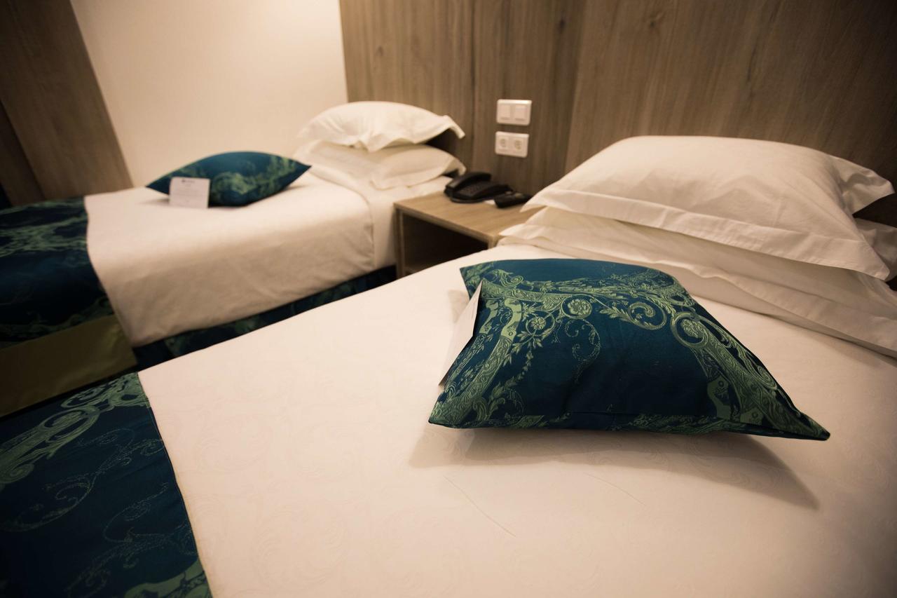 Best Western Hotel Colombe Orano Esterno foto